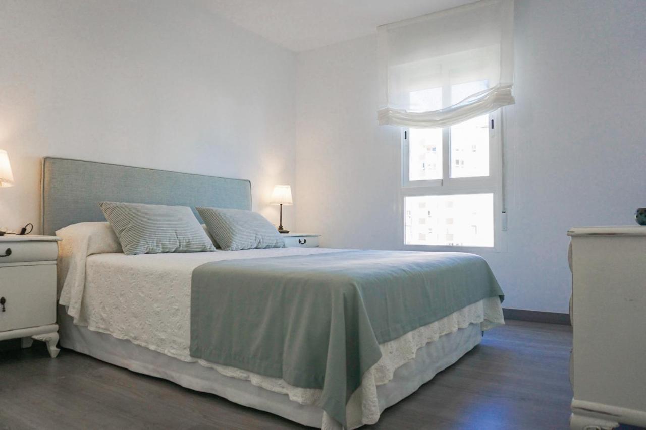 Wintowinrentals Amazing Apartment With Sea View Málaga Kültér fotó